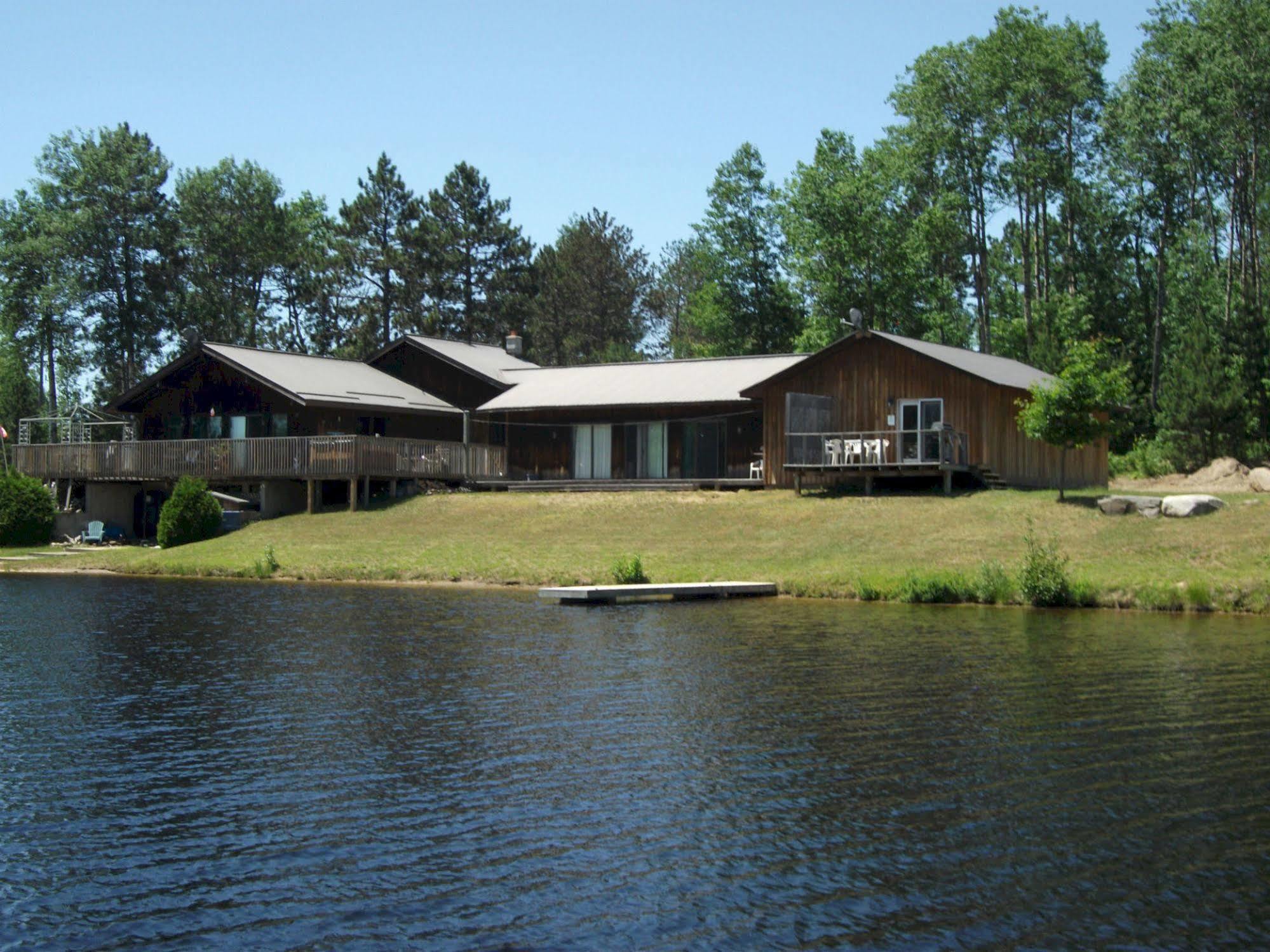 All Star Resort Madawaska Екстериор снимка