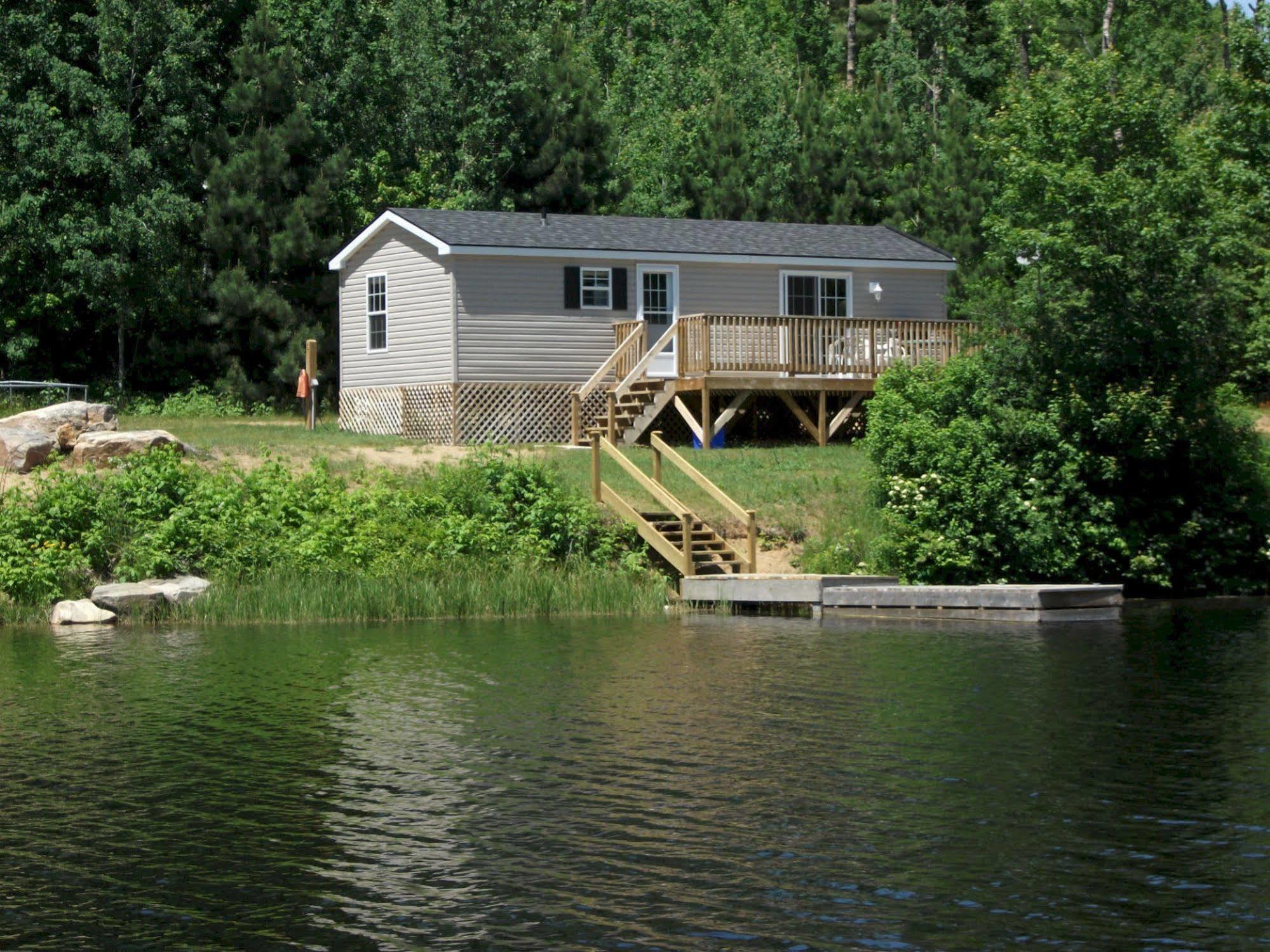 All Star Resort Madawaska Екстериор снимка
